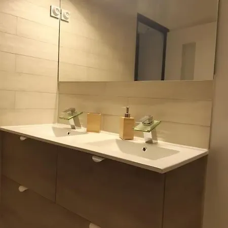 Apartment Les Pieds Dans L'eau